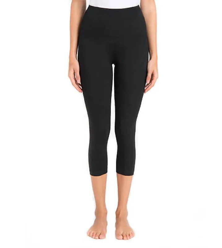 Capri Bottom Pants In Black