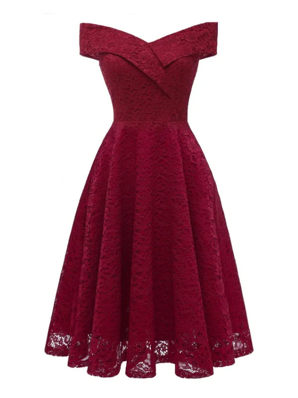 Ball Gown Women Dress with a Full Skirt for a Princess - like Look1950s Lace Floral Swing Dress