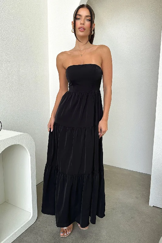 Halter Neck Women Dress to Show Off the Shoulders and NecklineHailey Maxi Dress - Black