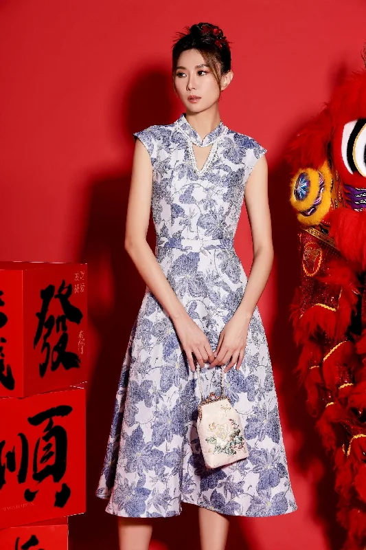 Pleated Women Dress with a Timeless and Elegant TextureYeli Orient Jacquard Qipao Dress