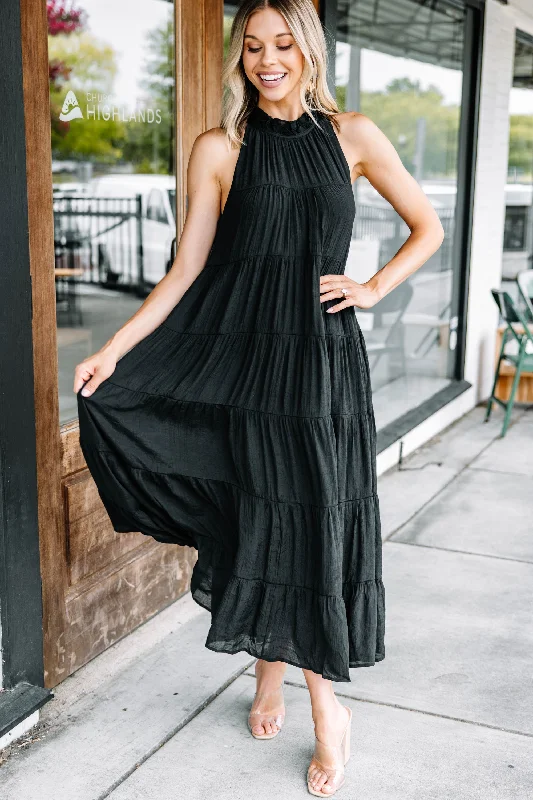 Long - Sleeve Women Dress in Velvet for a Luxurious Winter LookCome To Me Black Tiered Midi Dress