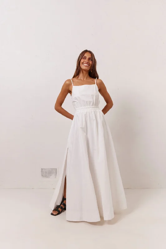 Mermaid - Style Women Dress with a Fitted Silhouette for Special OccasionsLou Maxi Dress White