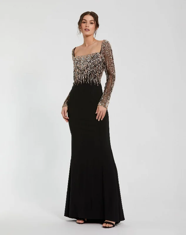 Halter Neck Women Dress to Show Off the Shoulders and NecklineMac Duggal 2256 Black/Gold 8 Sale