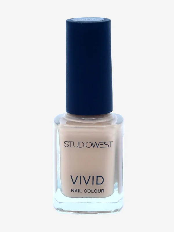 Linen Women Shorts for Breathable Comfort in Hot WeatherStudiowest Vivid Creme Nail Colour 01-NB - 9 ml