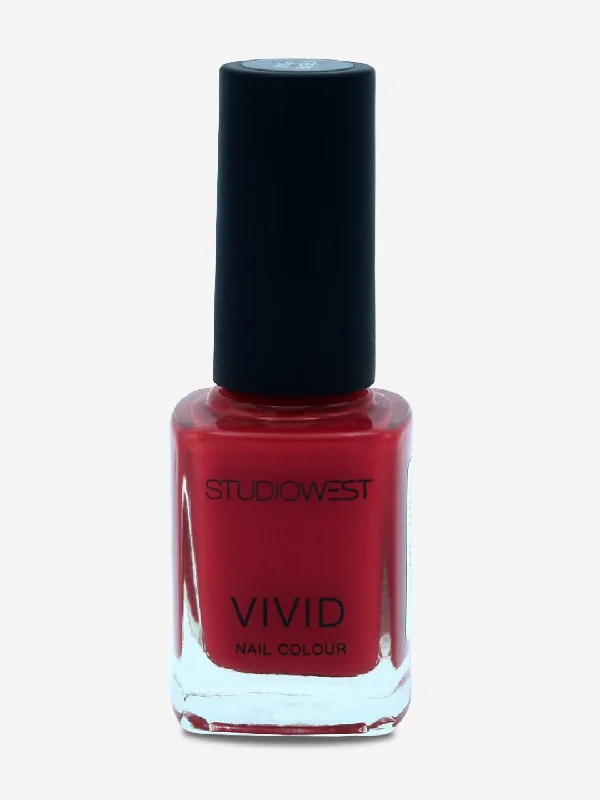 Belted Women Shorts to Enhance the WaistlineStudiowest Vivid Creme Nail Colour 02-R - 9 ml