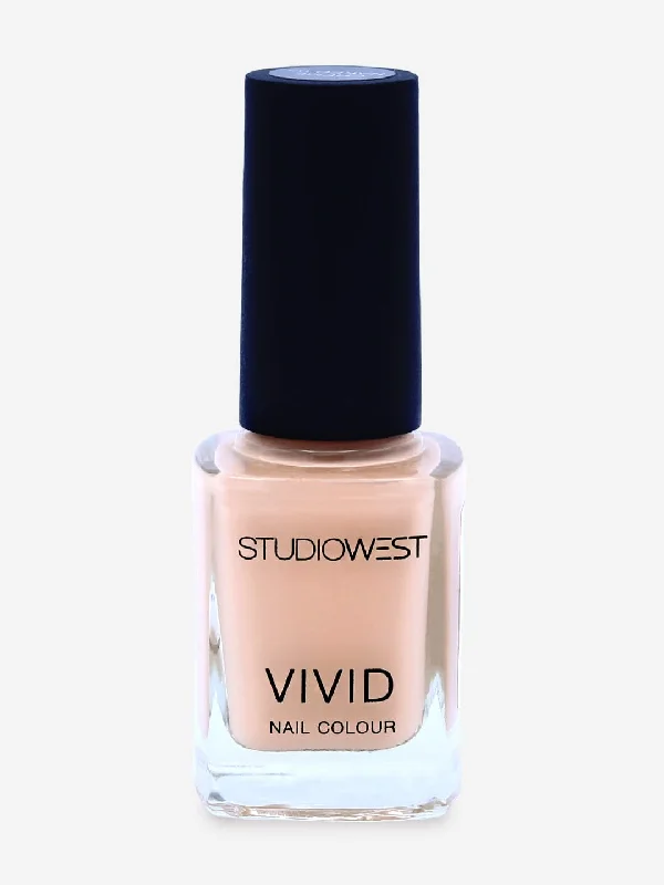 Leather Look Women Shorts for an Edgy and Chic StyleStudiowest Vivid Creme Nail Colour 04-NB - 9 ml