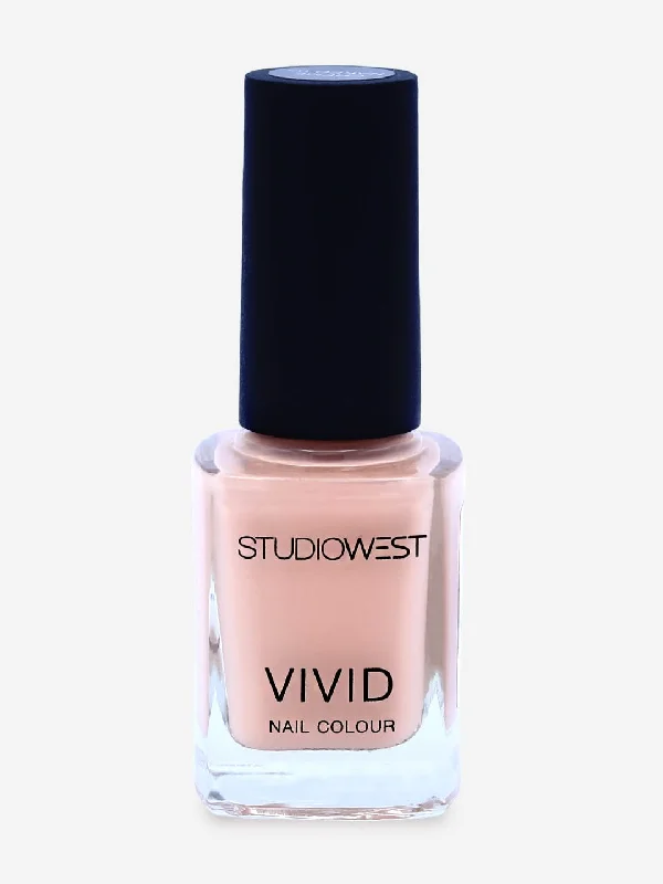 Belted Women Shorts to Enhance the WaistlineStudiowest Vivid Creme Nail Colour Naked 05 - 9 ml