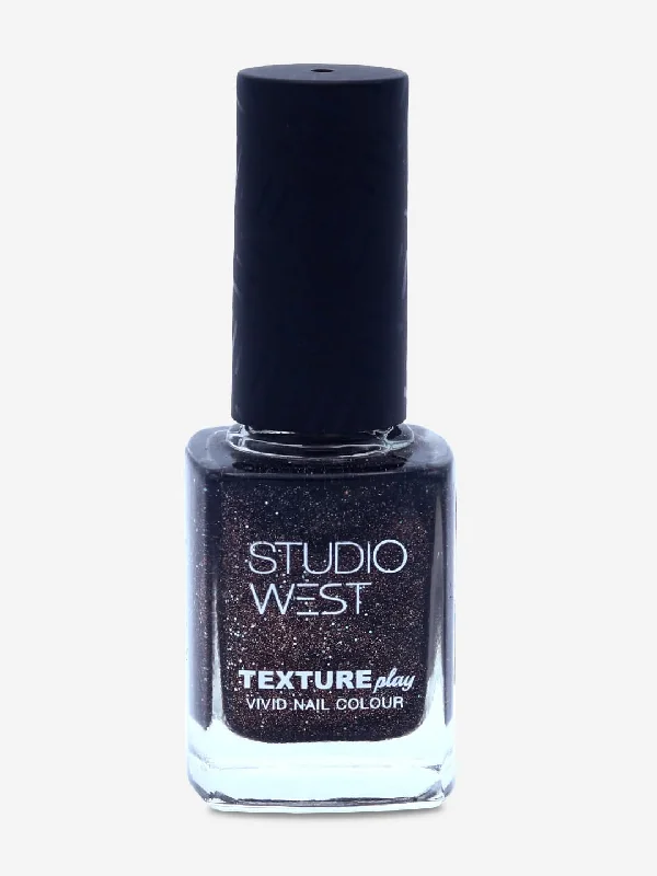 Leather Look Women Shorts for an Edgy and Chic StyleStudiowest Vivid Texture Play Nail Colour 22-DG - 9 ml