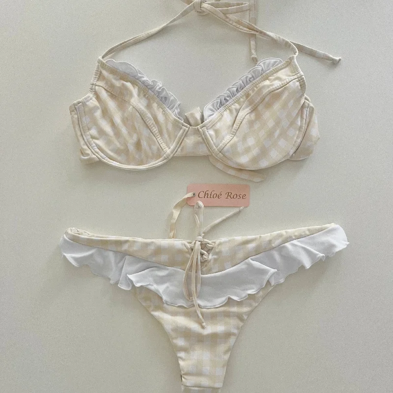 Striped bikini with a classic pattern for a timeless beach aestheticButtercup Underwire Top (Butter Yellow)